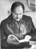 А.В. Мишин с книгой
